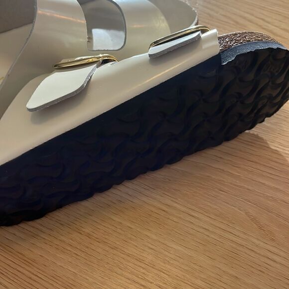 New Birkenstock Arizona Big Buckle High Shine Sandals 6.5 Medium/Narrow $190 - Picture 10 of 11